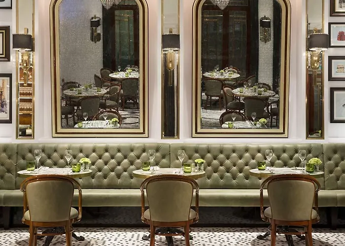 The Ritz-carlton,