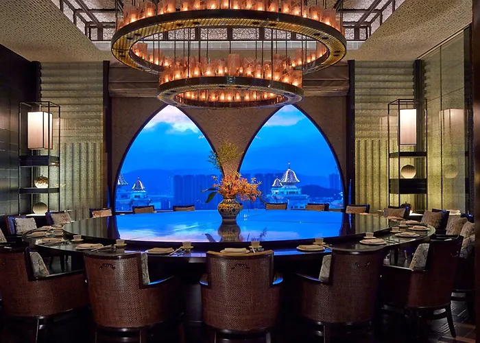 The Ritz-carlton, 5*