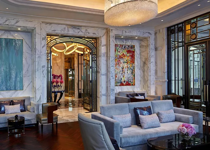 The Ritz-carlton,