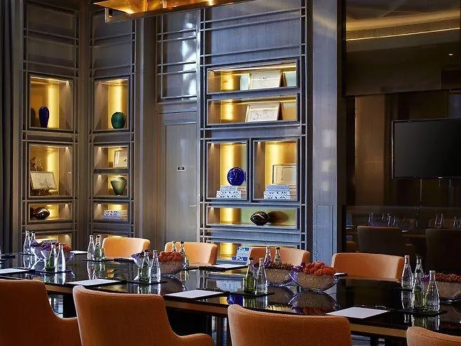 Hotel The Ritz-carlton, 5*