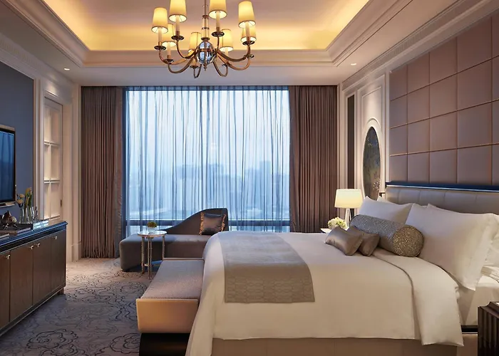 The Ritz-carlton, Hotel 5*