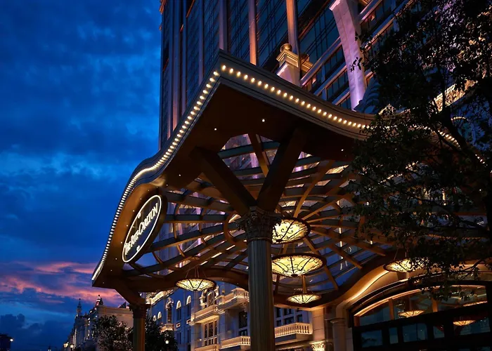 The Ritz-carlton, 5*