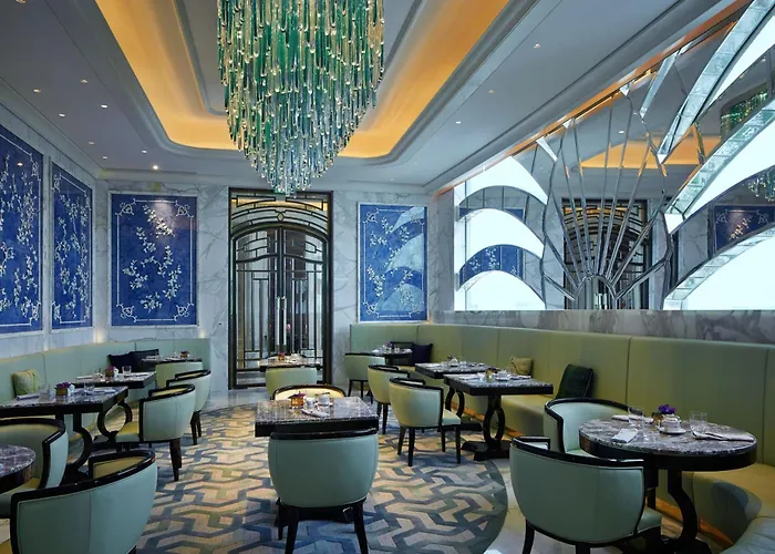 The Ritz-carlton, Hotel 5*