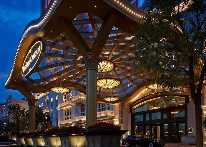 The Ritz-carlton, Hotel