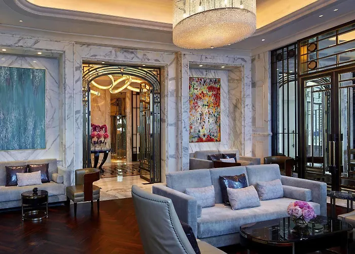The Ritz-carlton,
